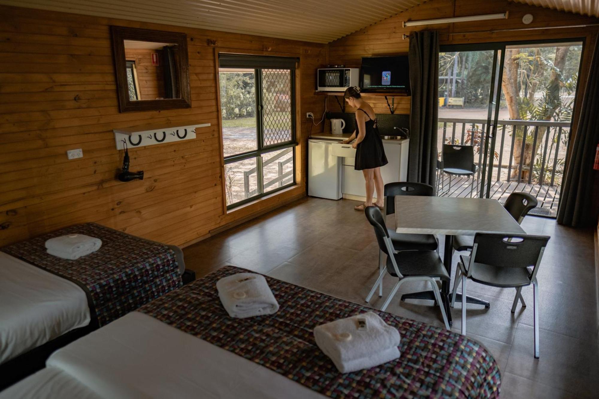Litchfield Tourist Park Hotel Batchelor Eksteriør billede